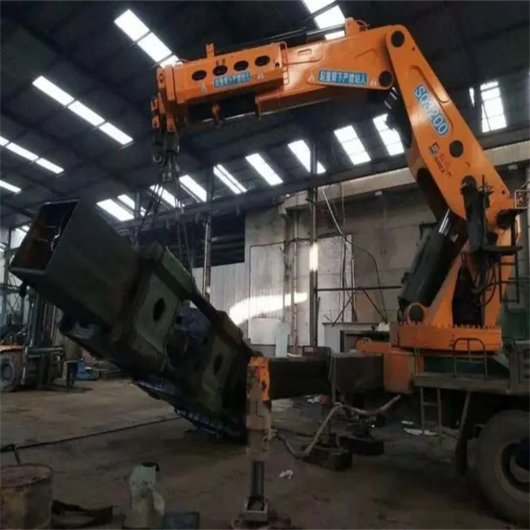 修水县200吨折臂吊出租